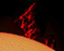 Protuberanz am 7. Mai 2003 &nbsp; &copy; Ralf Hofner