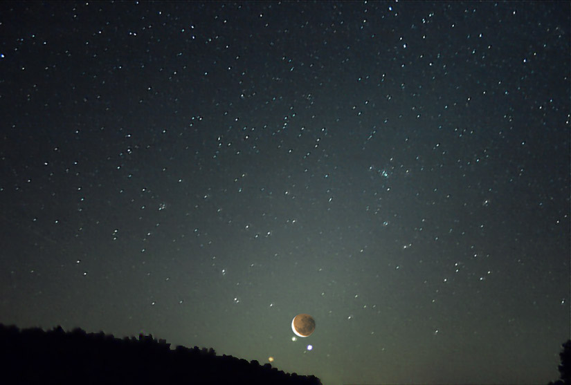 Zodiakallicht vom HTT 2006   © Martin Gembec   mit der Mond-Regulus-Planetenkonstellation vom 7.10.2007