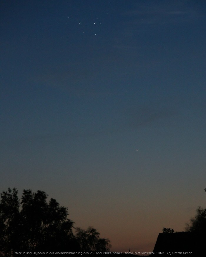 M45, Mond, Merkur - 23.04.2009. &copy; Stefan Simon, AstroTeam Elbe-Elster e.V.